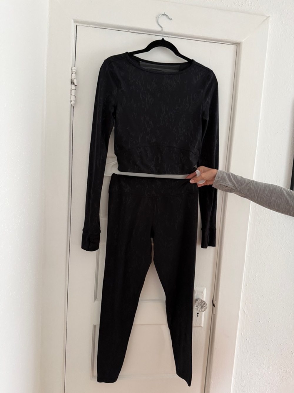 Sweaty Betty Black Long Sleeve Crop Top & Leggings Set